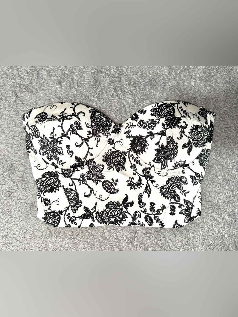 SHEIN Black and White Floral Bustier Crop Top